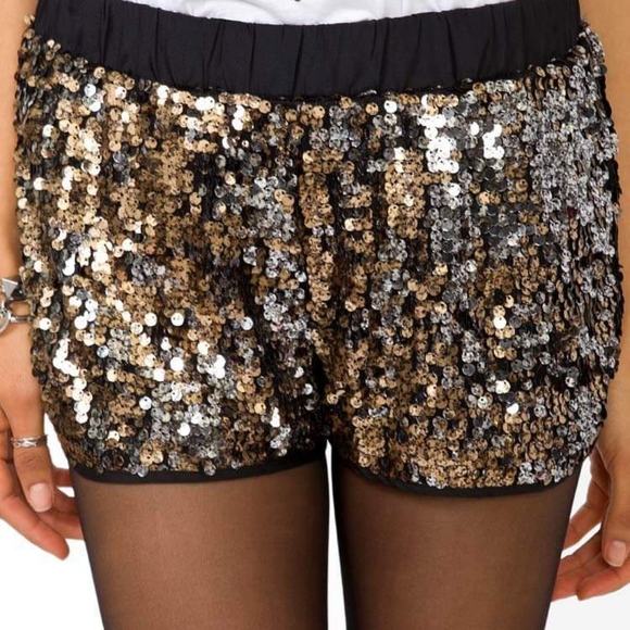 🍓 Forever 21 Sequin Dolphin Shorts New - Picture 17 of 17